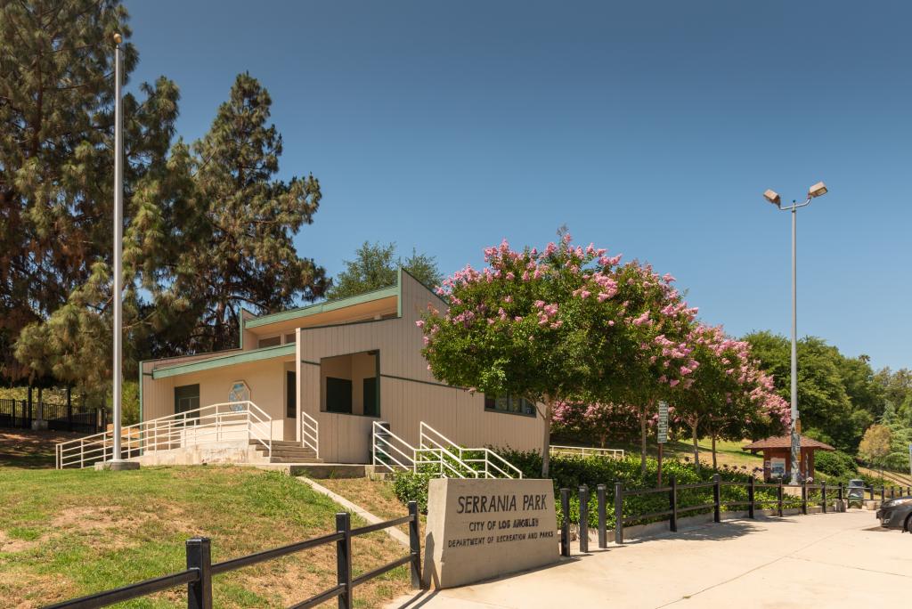 Wooded hills and play area at Serrania Park in Woodland Hills